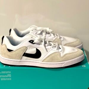 Nike Men's SB Alleyoop Classic Skate Shoes White Black Suede Mesh Size 10 NEW